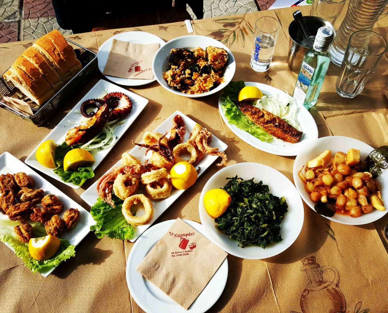 Καραφάκι Αριδαία Ουζερί Μεζεδοπωλείο